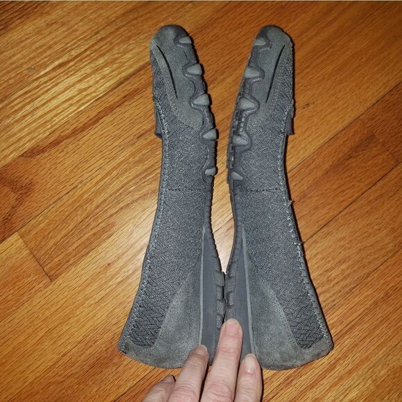 Skechers gray Slip-On Flats - Picture 6 of 8